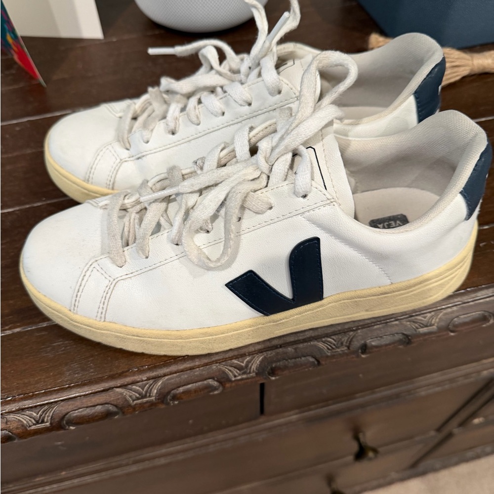 Veja Cream and Navy Casual Sneakers